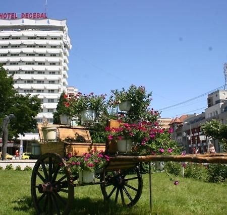 Hotel Decebal Бакэу Экстерьер фото