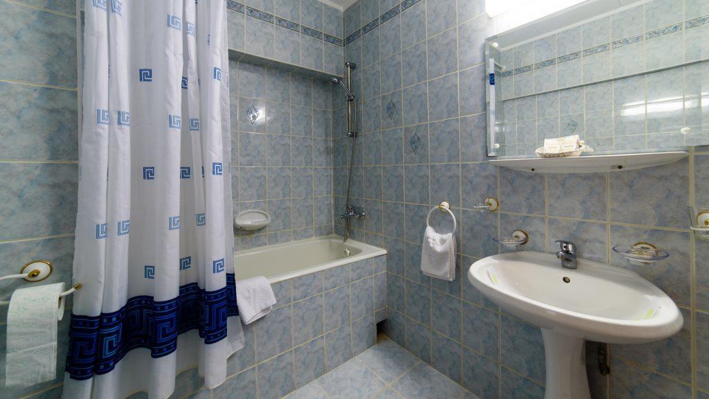 Hotel Decebal Бакэу Экстерьер фото